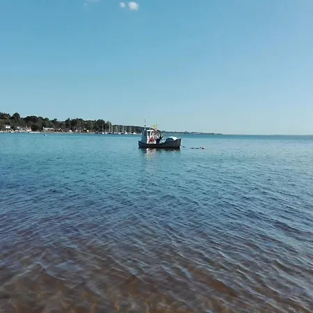 4 Person In * 哈泽斯莱乌